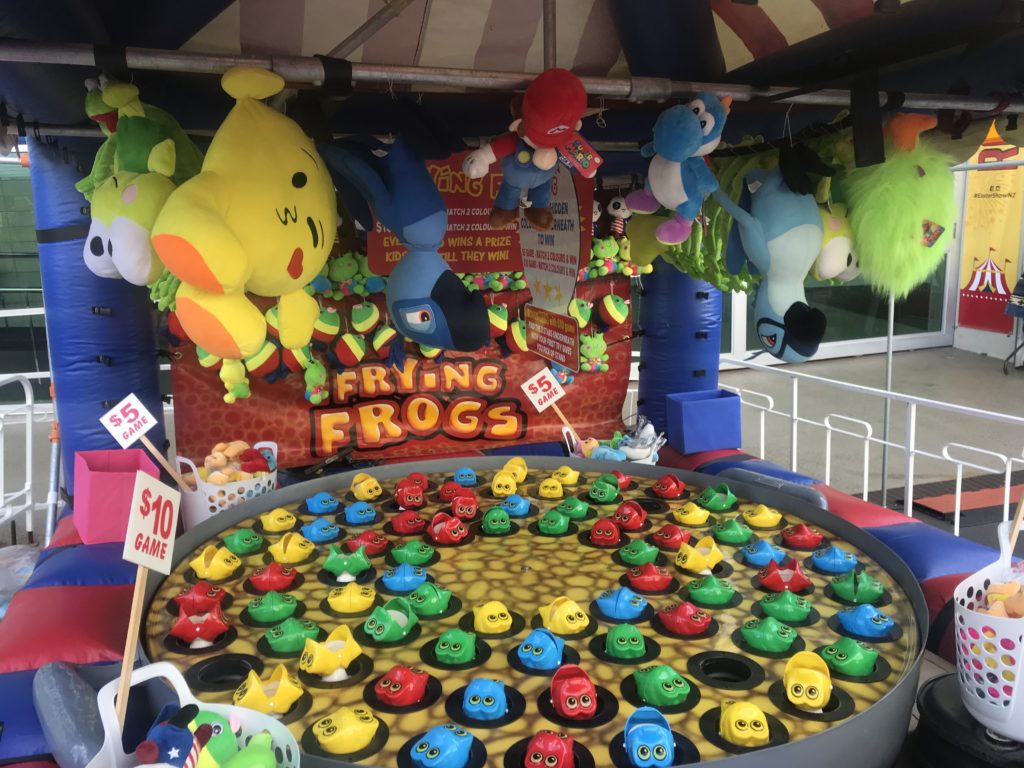 fried-frogs-game-at-luna-park-coney-island-ny-brooklyn-new-york